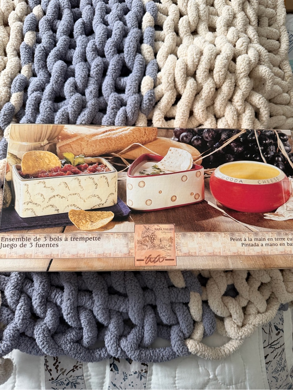 jcpenney Ceramic Trio Dip Serving Bowls in Cream, Red and Tan